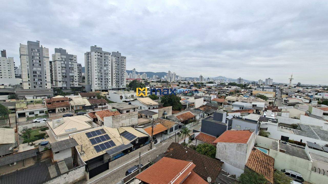 Apartamento para aluguel no São João: Vista da Sacada