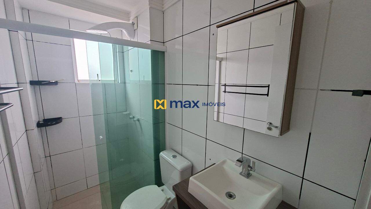 Apartamento para aluguel no São João: Banheiro Social