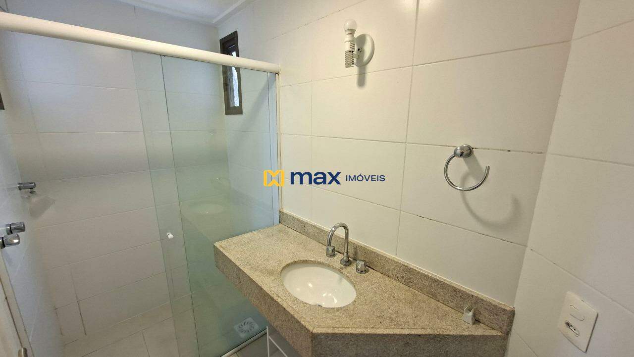 Apartamento para aluguel no Fazenda: Banheiro Suíte