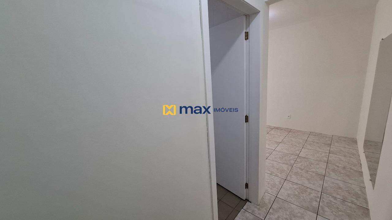 Apartamento para aluguel no Centro: Hall de Entrada