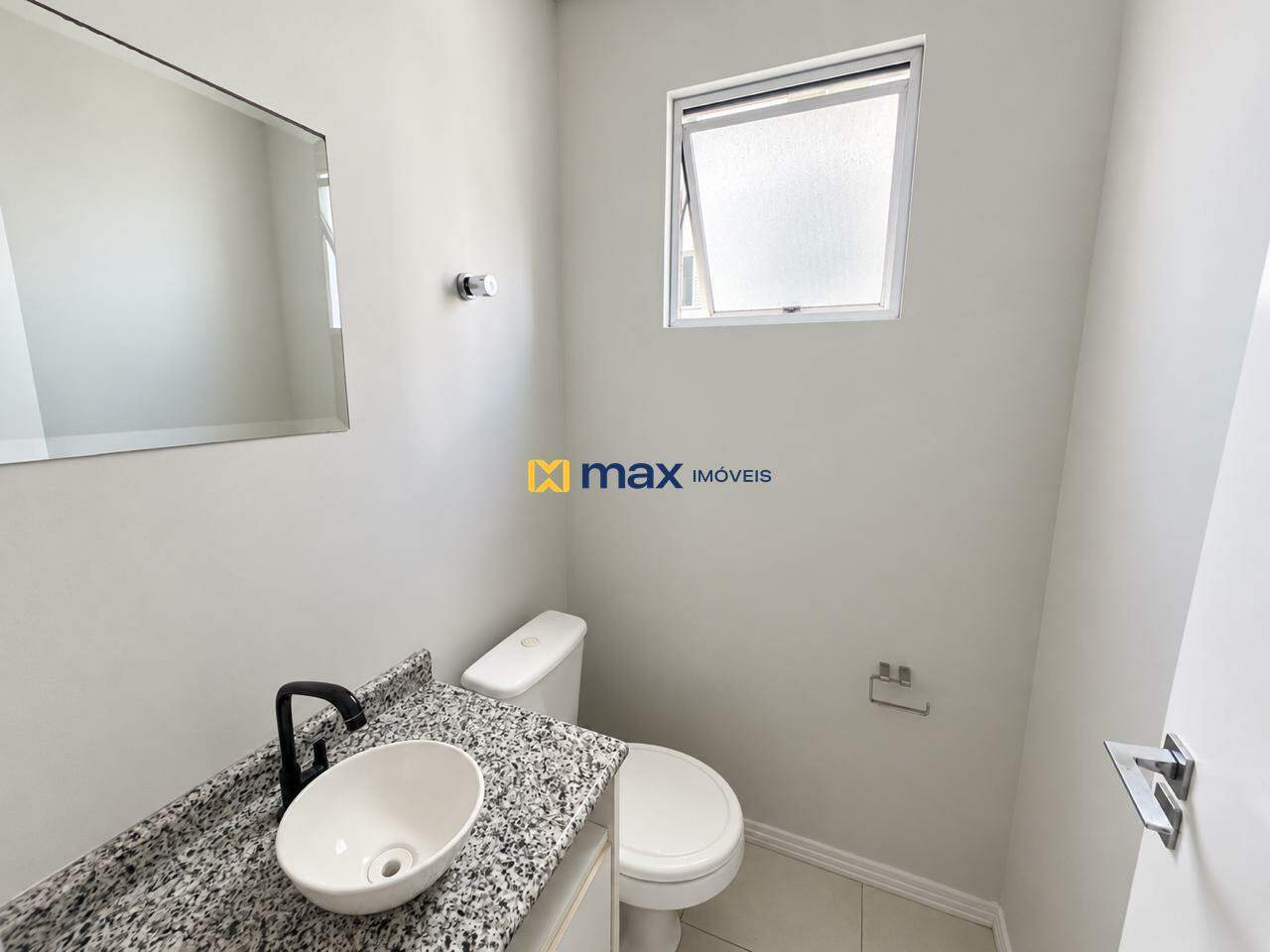 Apartamento para aluguel no Pioneiros: 