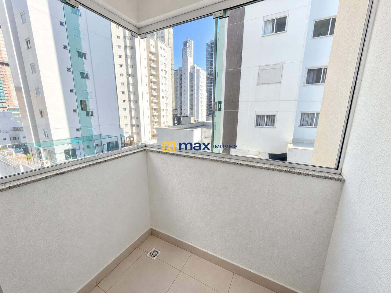 Apartamento para aluguel no Pioneiros: 