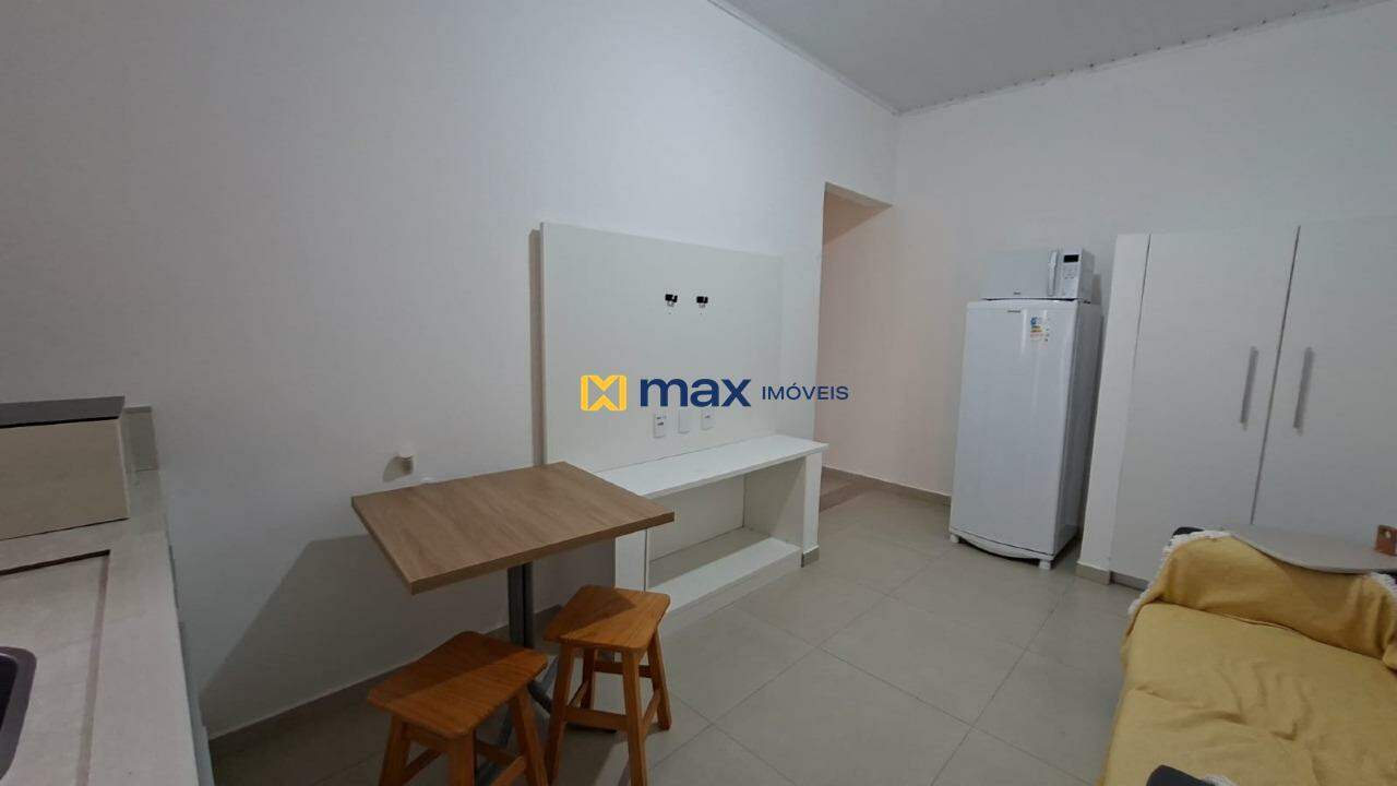 Apartamento para aluguel no Fazenda: Sala e cozinha