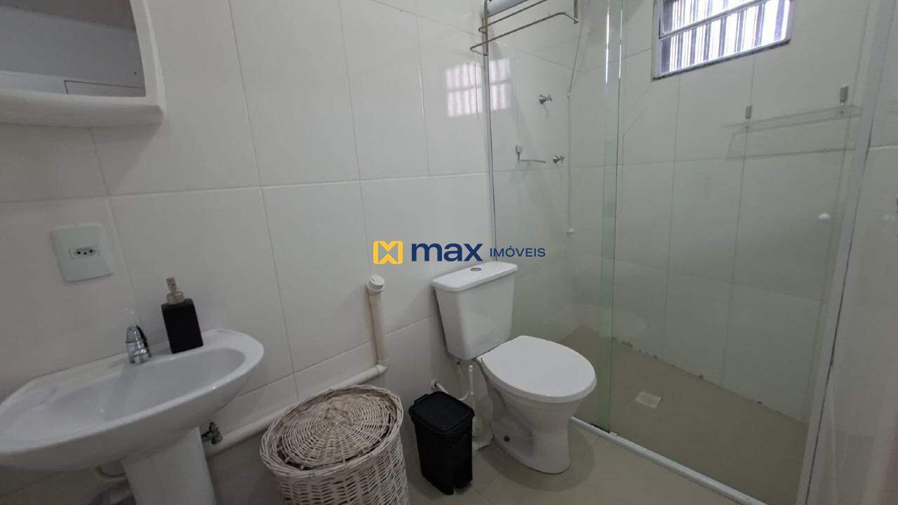 Apartamento para aluguel no Fazenda: Banheiro da Suíte