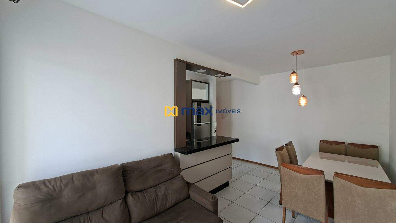Apartamento para aluguel no Itaipava: Sala de Estar e Jantar
