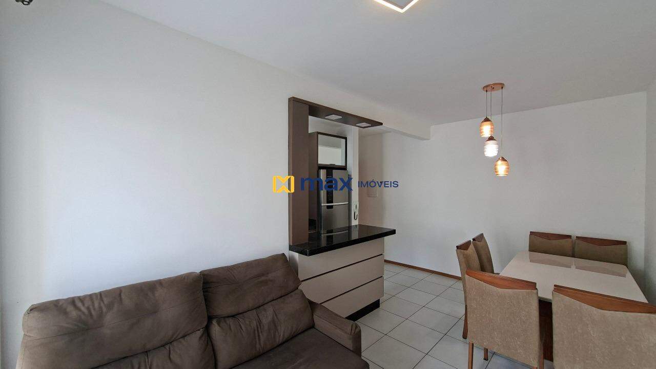 Apartamento para aluguel no Itaipava: Sala de Estar e Jantar