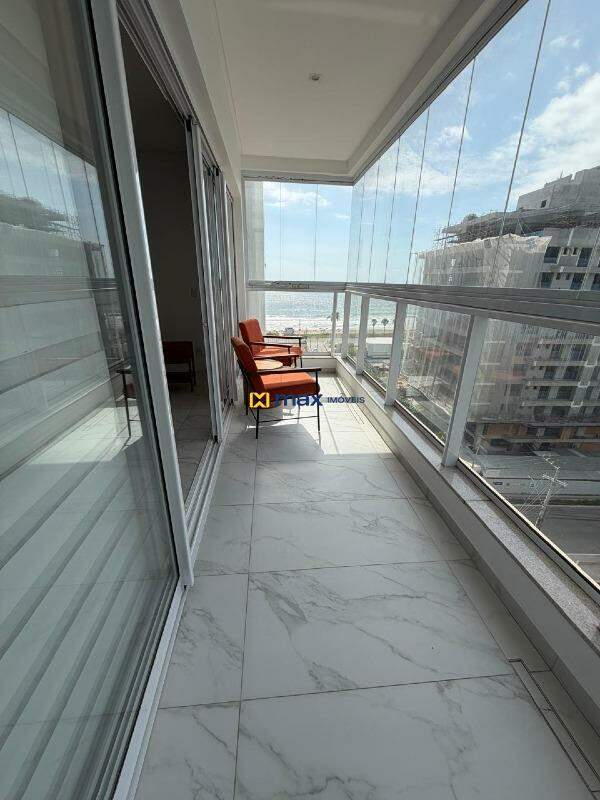 Apartamento para aluguel no Praia Brava: Sacada