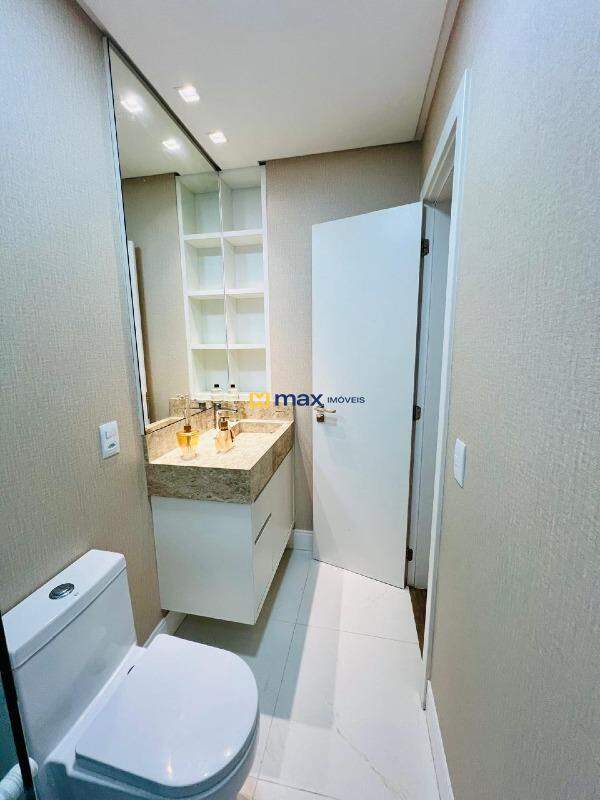 Apartamento para aluguel no Praia Brava: Banheiro suíte 1