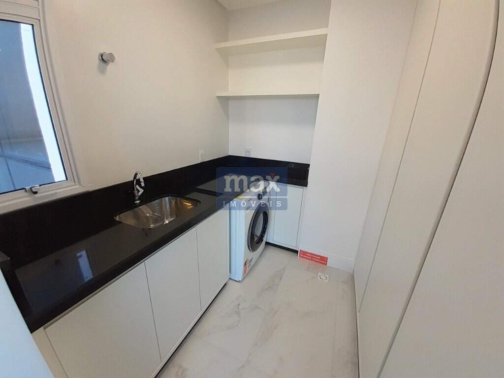 Apartamento para aluguel no Praia Brava: Lavanderia