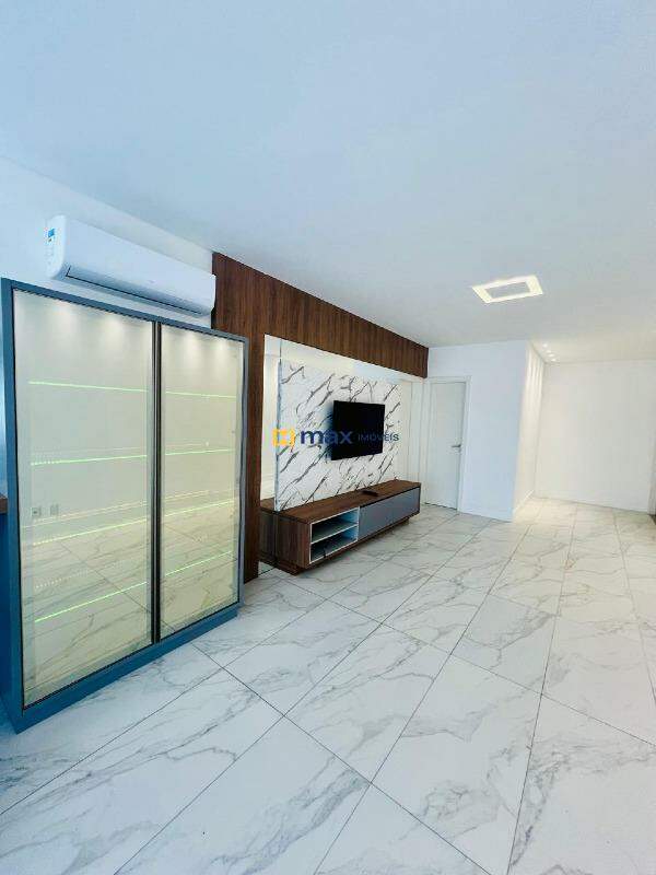 Apartamento para aluguel no Praia Brava: Sala de estar e jantar