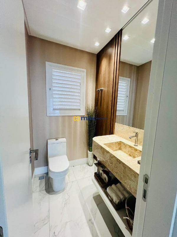 Apartamento para aluguel no Praia Brava: Lavabo