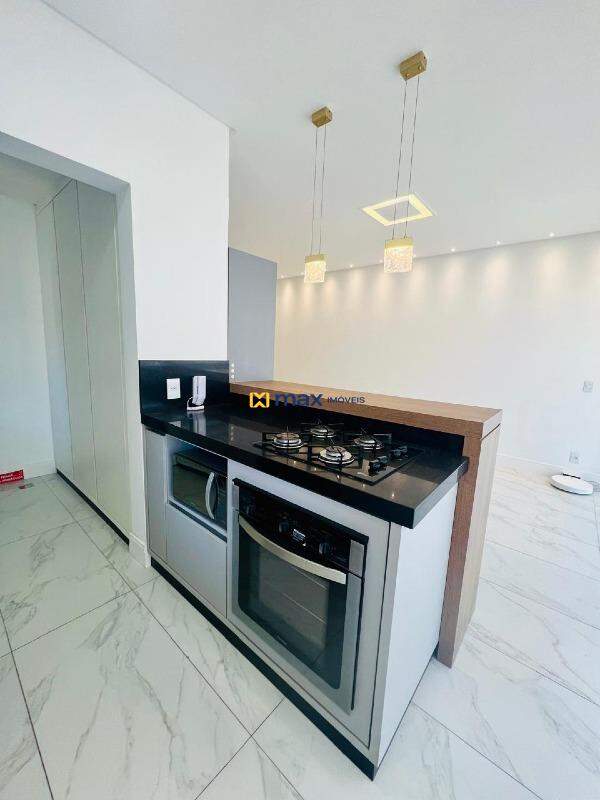 Apartamento para aluguel no Praia Brava: Cozinha