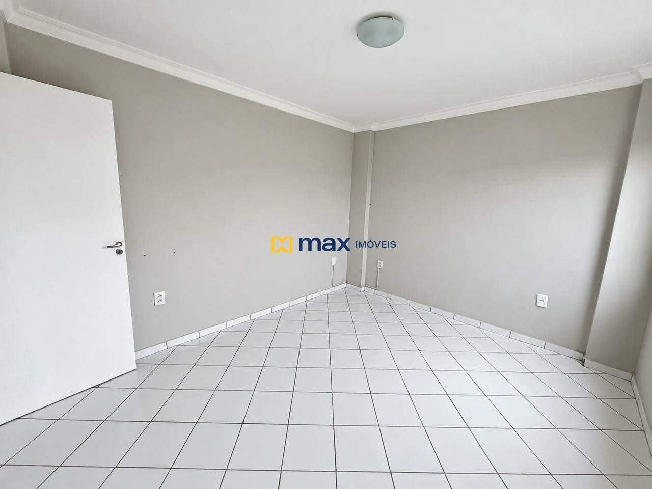 Apartamento para aluguel no Municípios: 