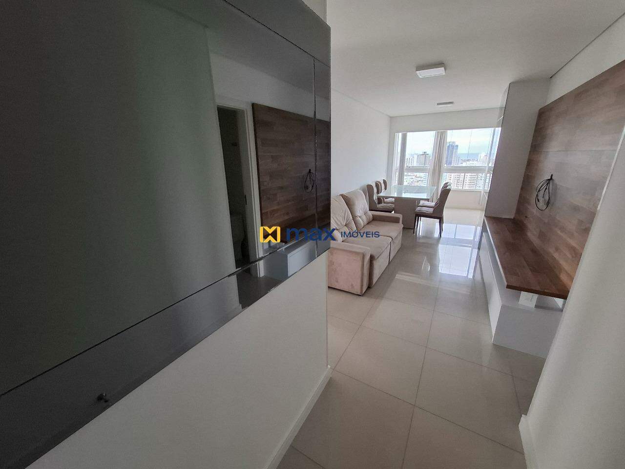 Apartamento para aluguel no Centro: Hall de Entrada