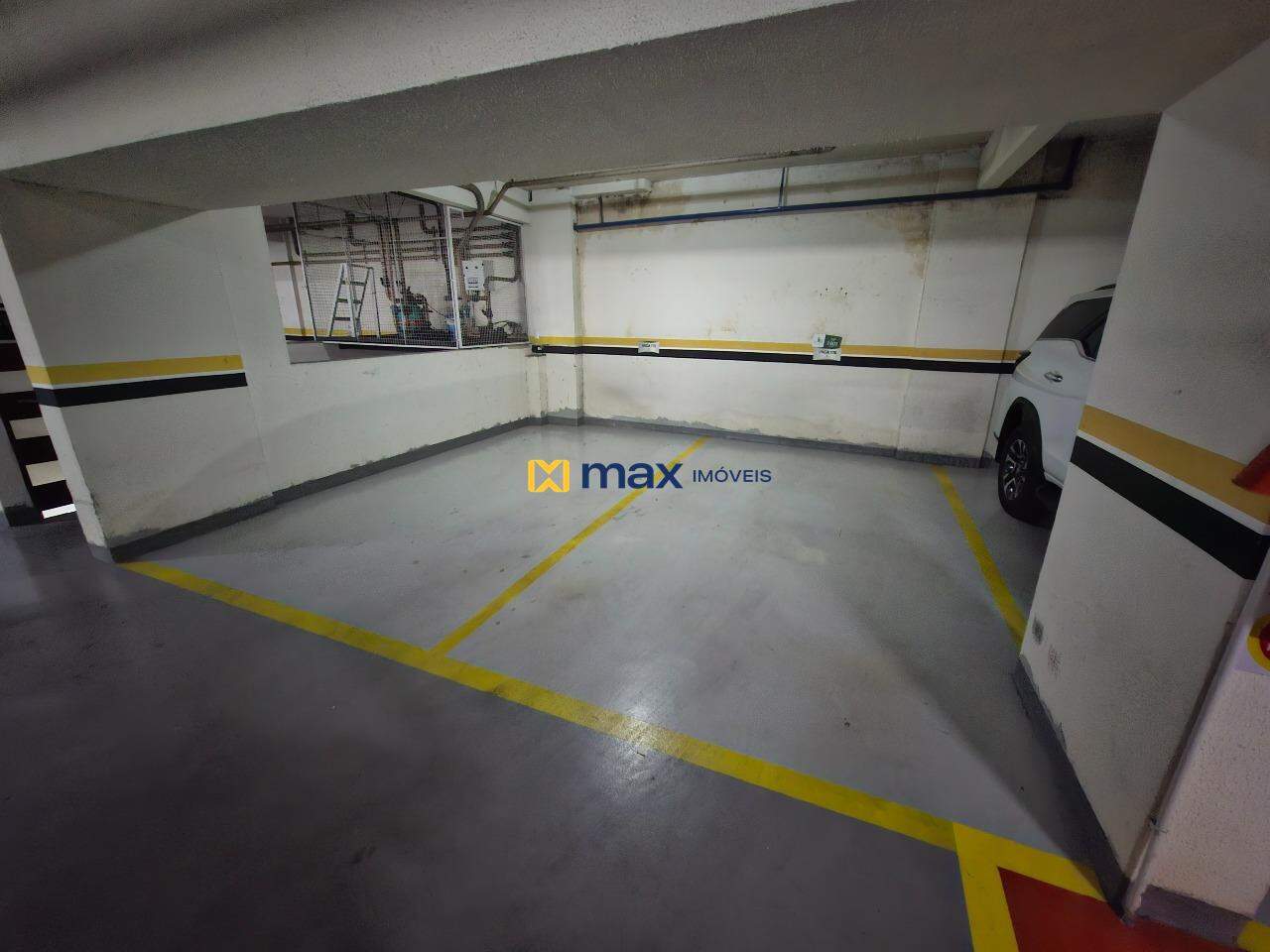 Apartamento para aluguel no Centro: Garagem