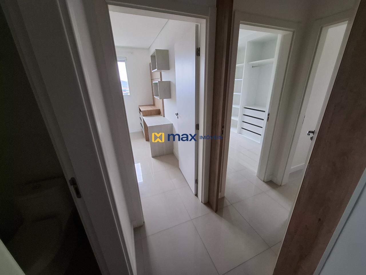 Apartamento para aluguel no Centro: Corredor