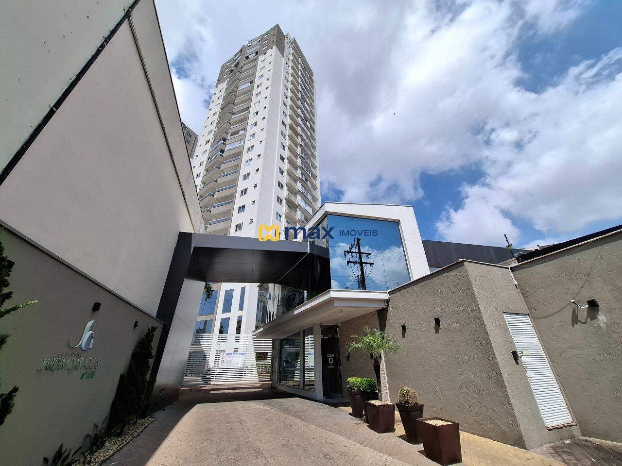 Apartamento para aluguel no Centro: Fachada