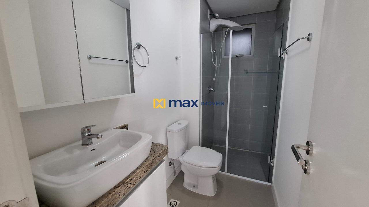 Apartamento para aluguel no Centro: Banheiro Social