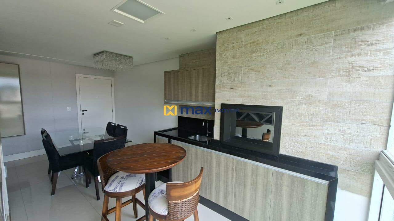 Apartamento para aluguel no Fazenda: Sala de Estar e Jantar