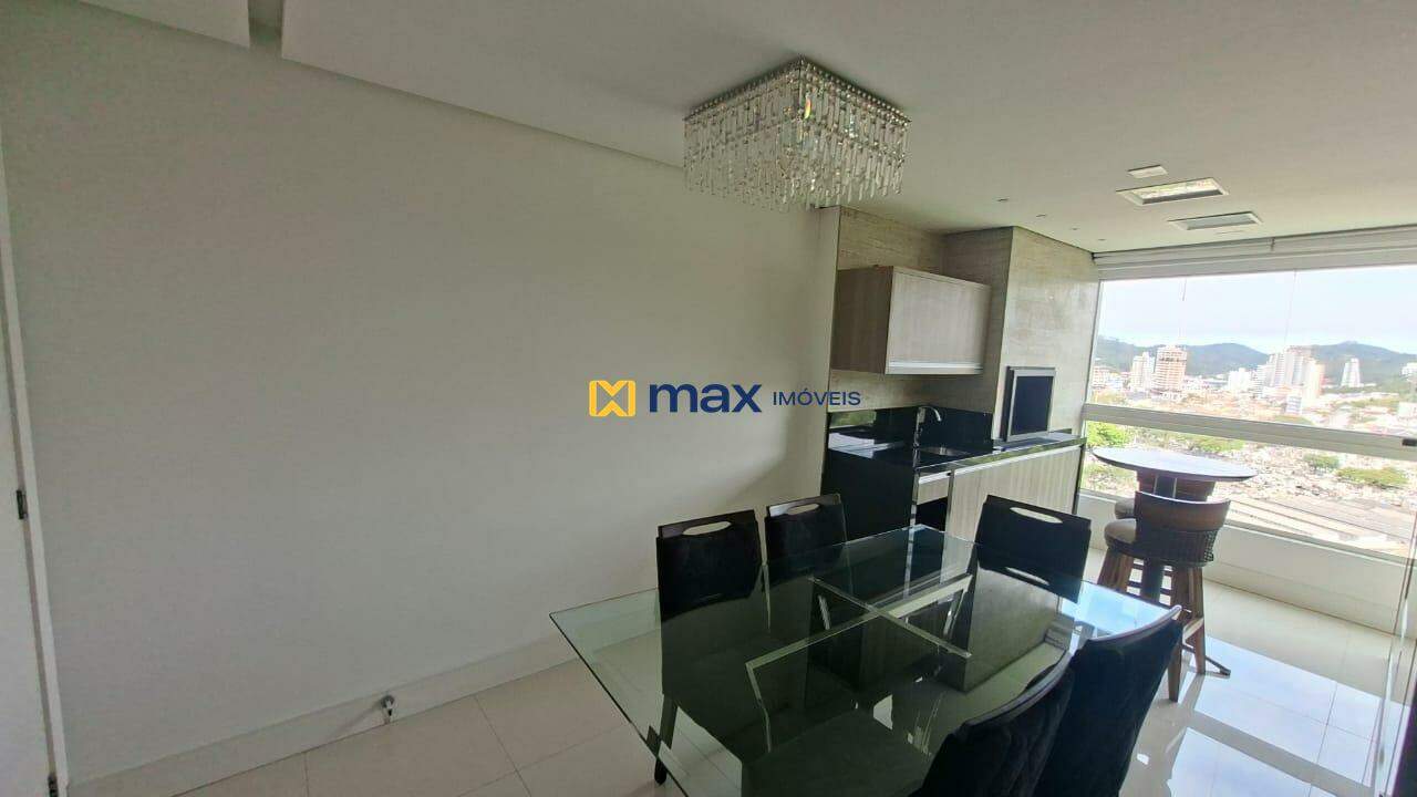 Apartamento para aluguel no Fazenda: Sala de Estar e Jantar