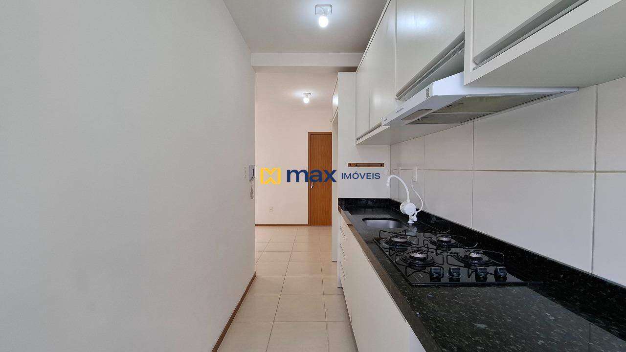 Apartamento para aluguel no Itaipava: Cozinha/ Lavanderia