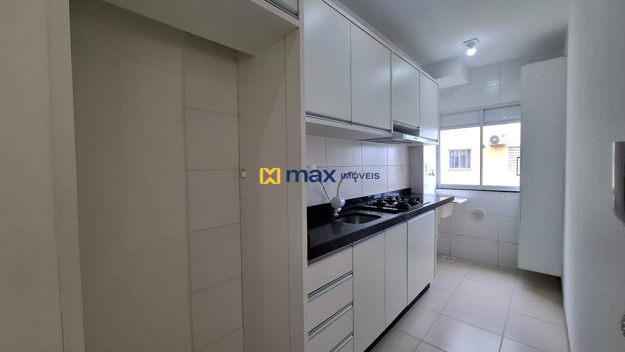 Apartamento para aluguel no Itaipava: Cozinha/ Lavanderia