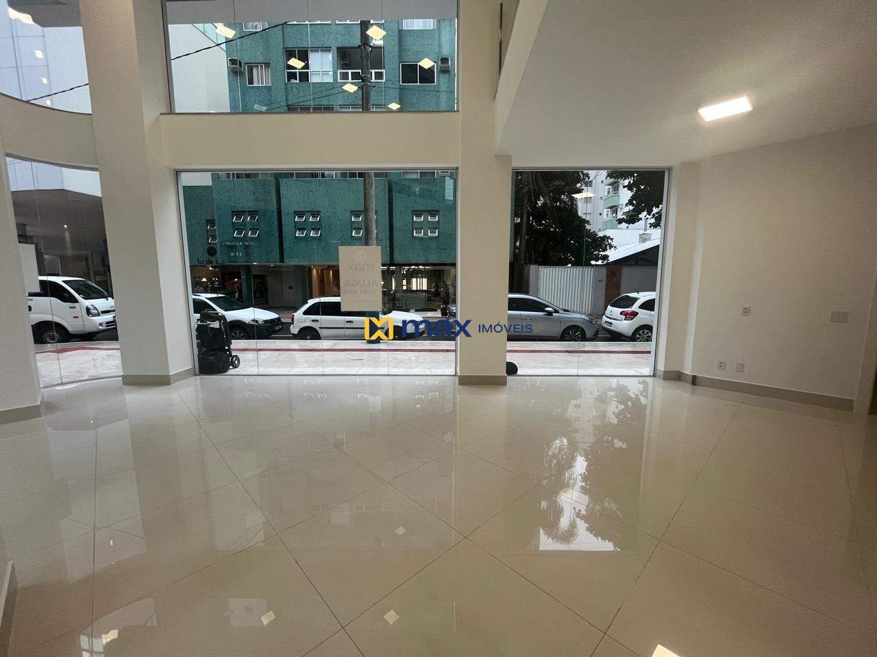 Sala para aluguel no Centro: 