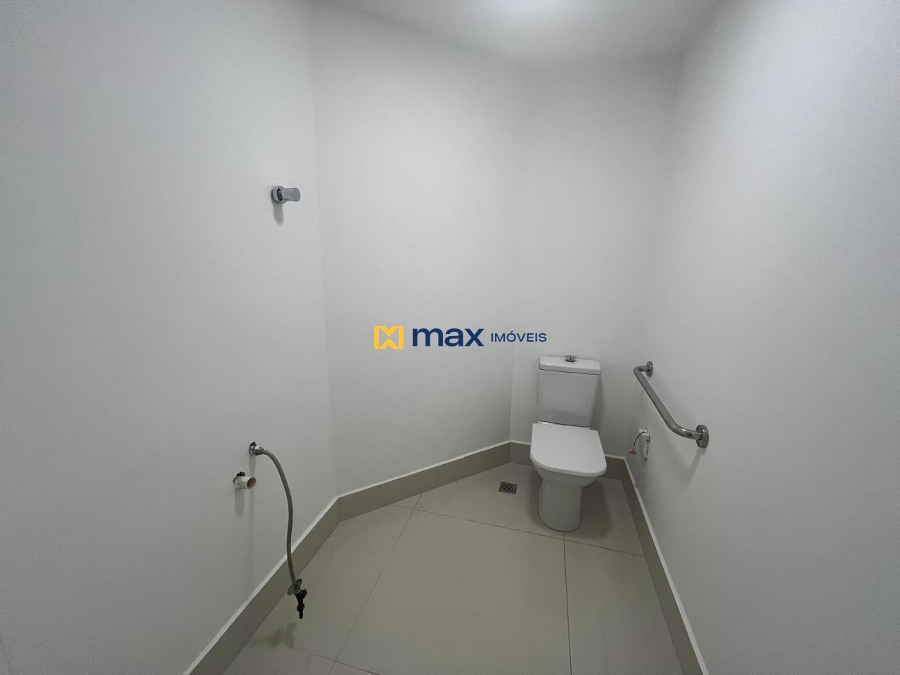 Sala para aluguel no Centro: 