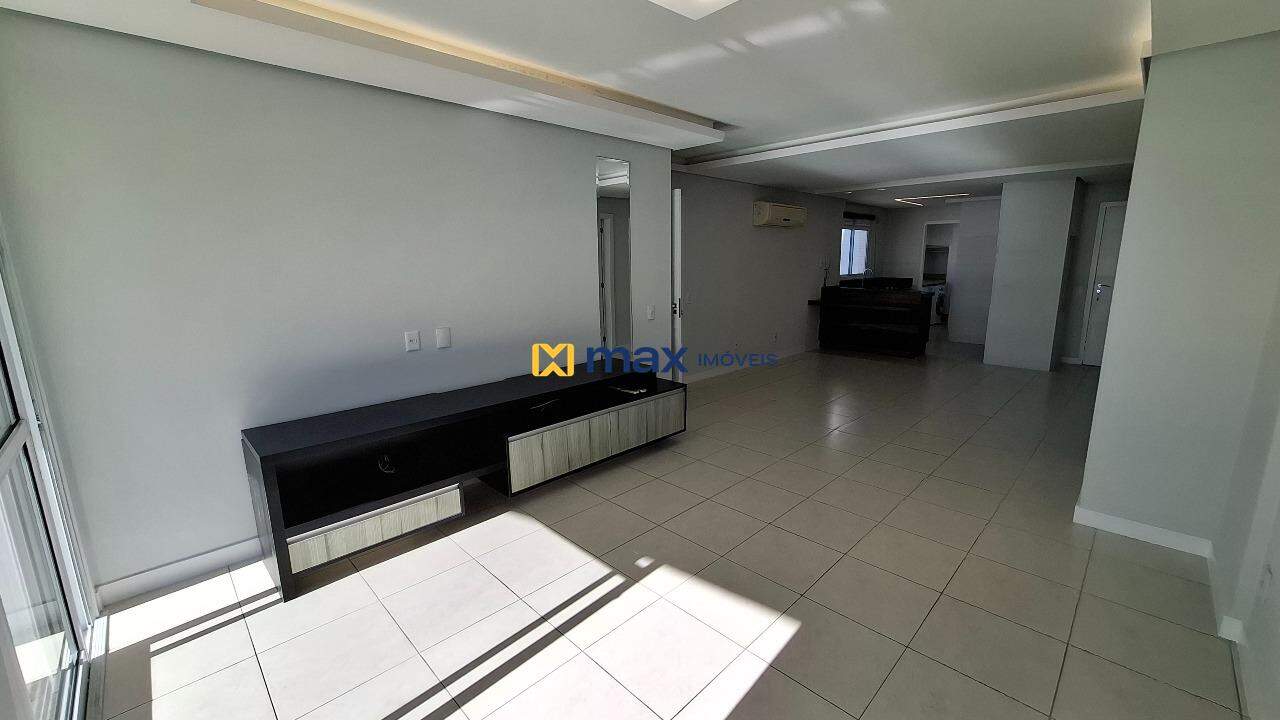 Apartamento para aluguel no Fazenda: Sala de Estar e Jantar