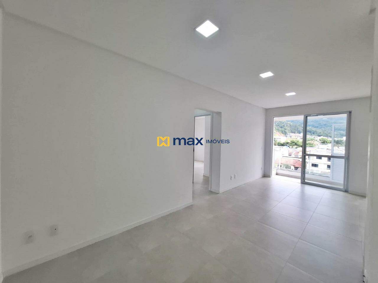 Apartamento para aluguel no Nações: Sala de Estar