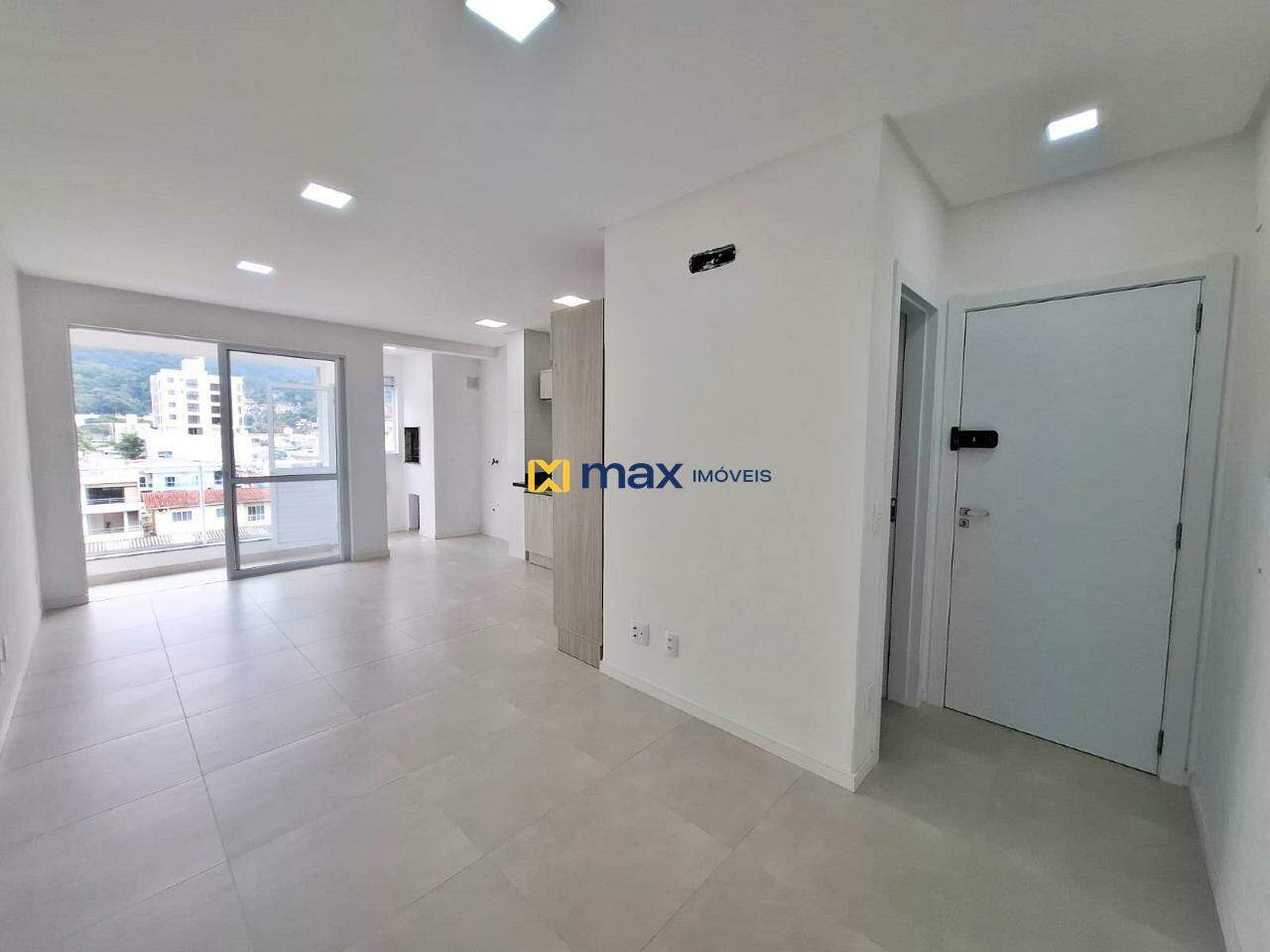 Apartamento para aluguel no Nações: Sala de Estar