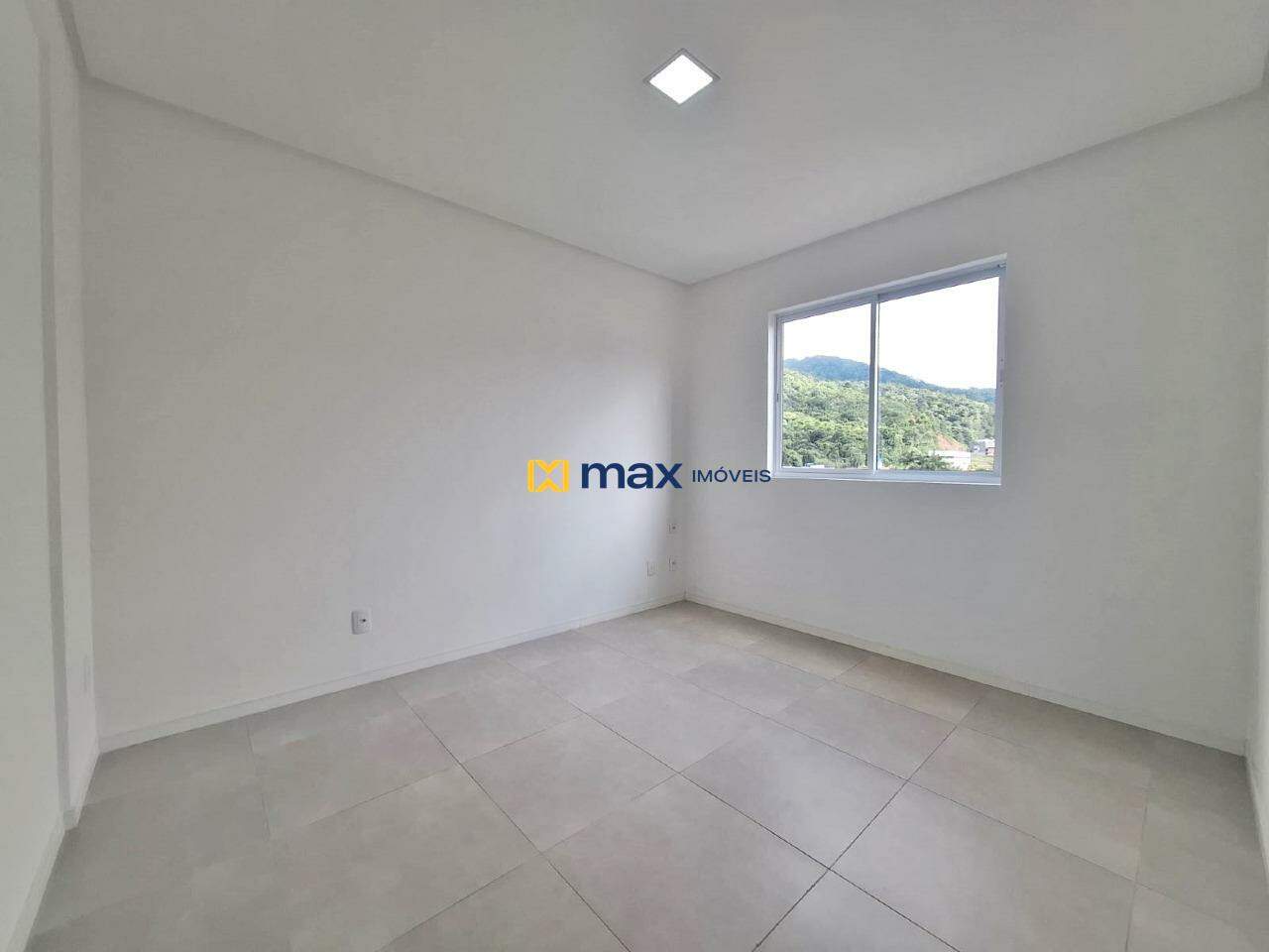 Apartamento para aluguel no Nações: Suíte 1