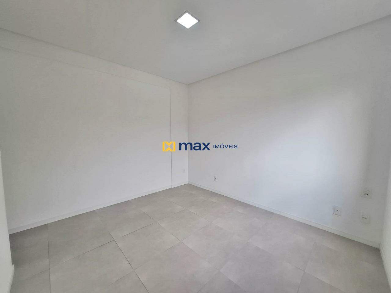 Apartamento para aluguel no Nações: Suíte 1