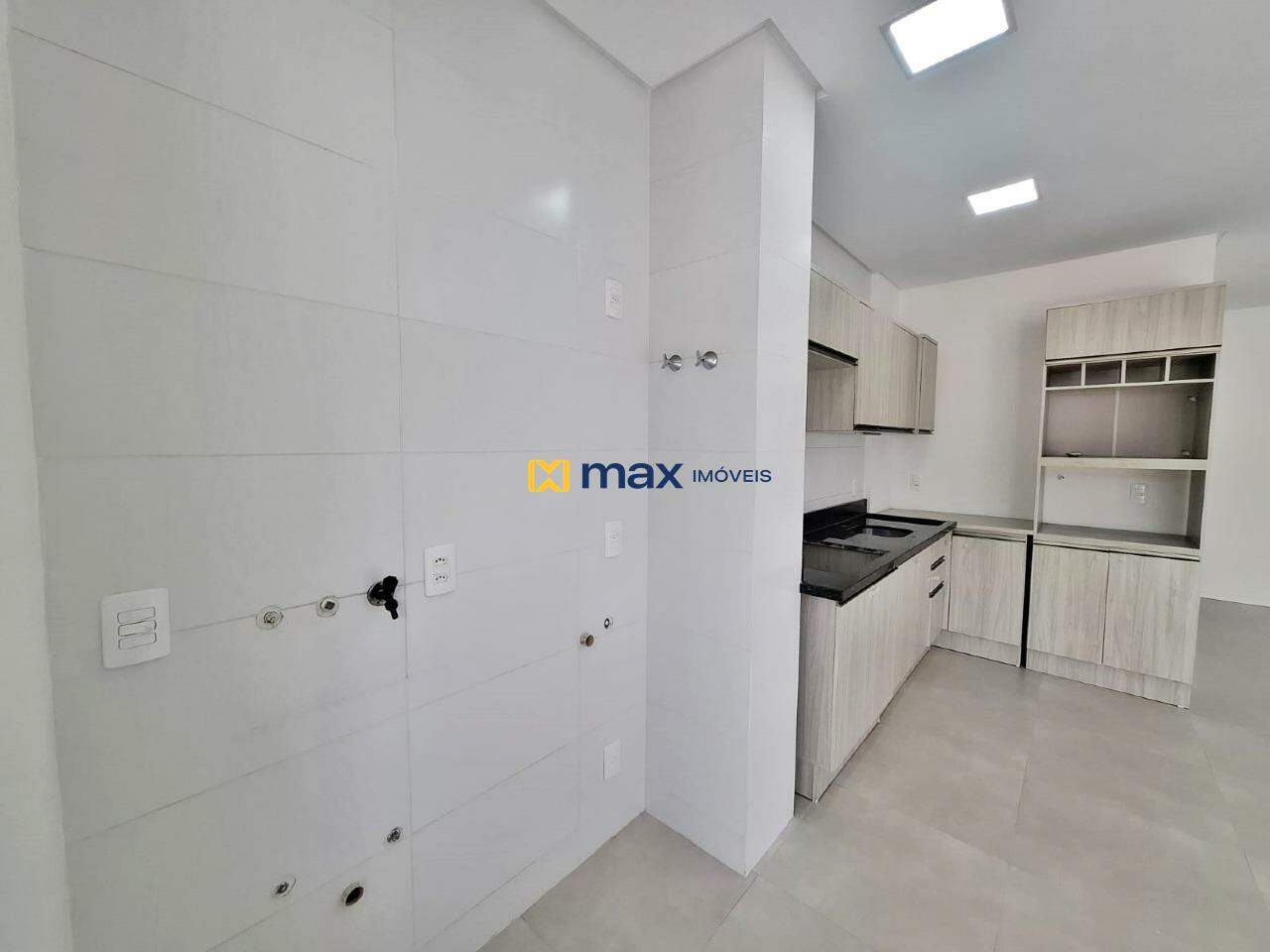 Apartamento para aluguel no Nações: Cozinha/lavanderia