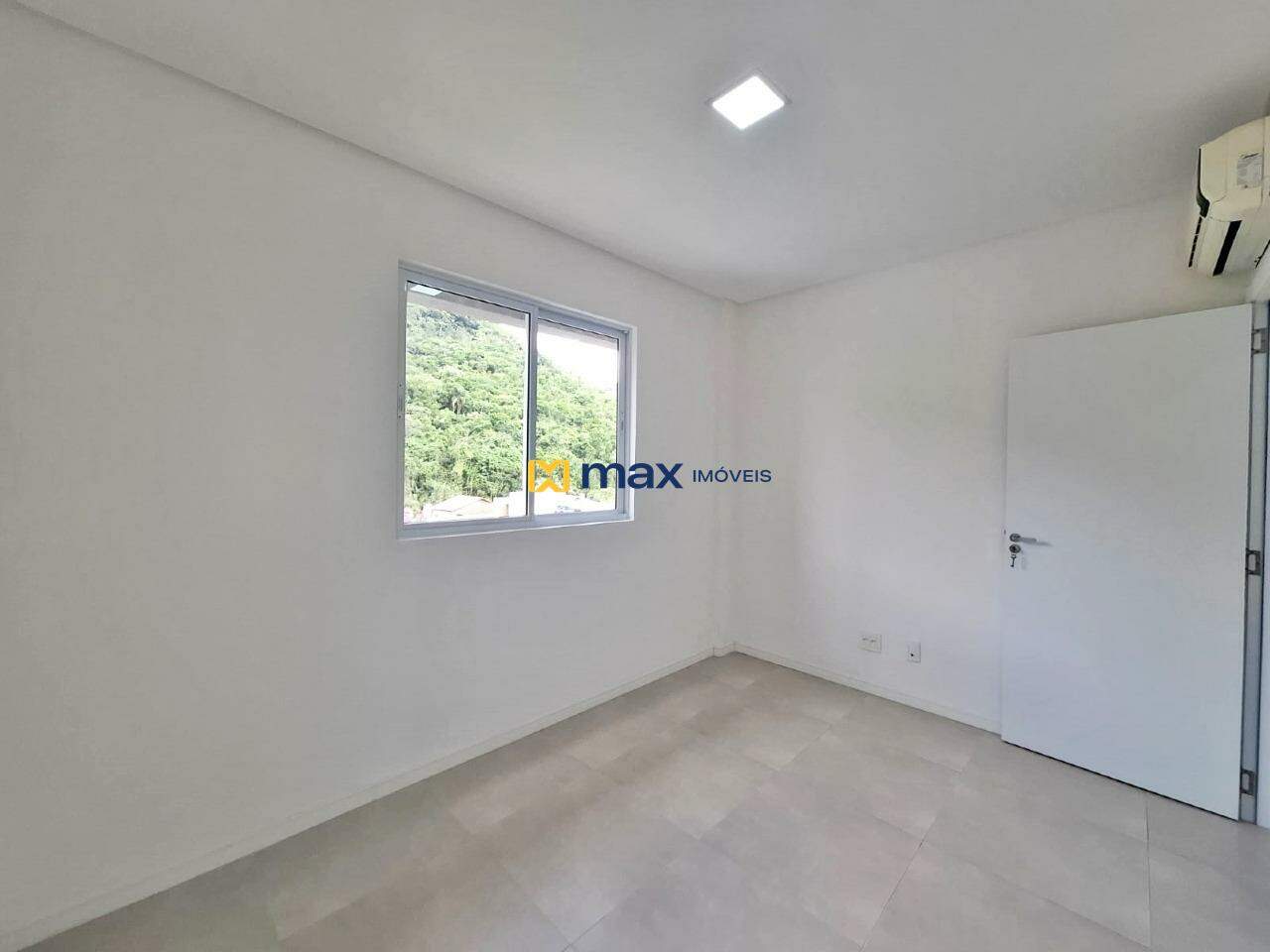 Apartamento para aluguel no Nações: Suíte 2