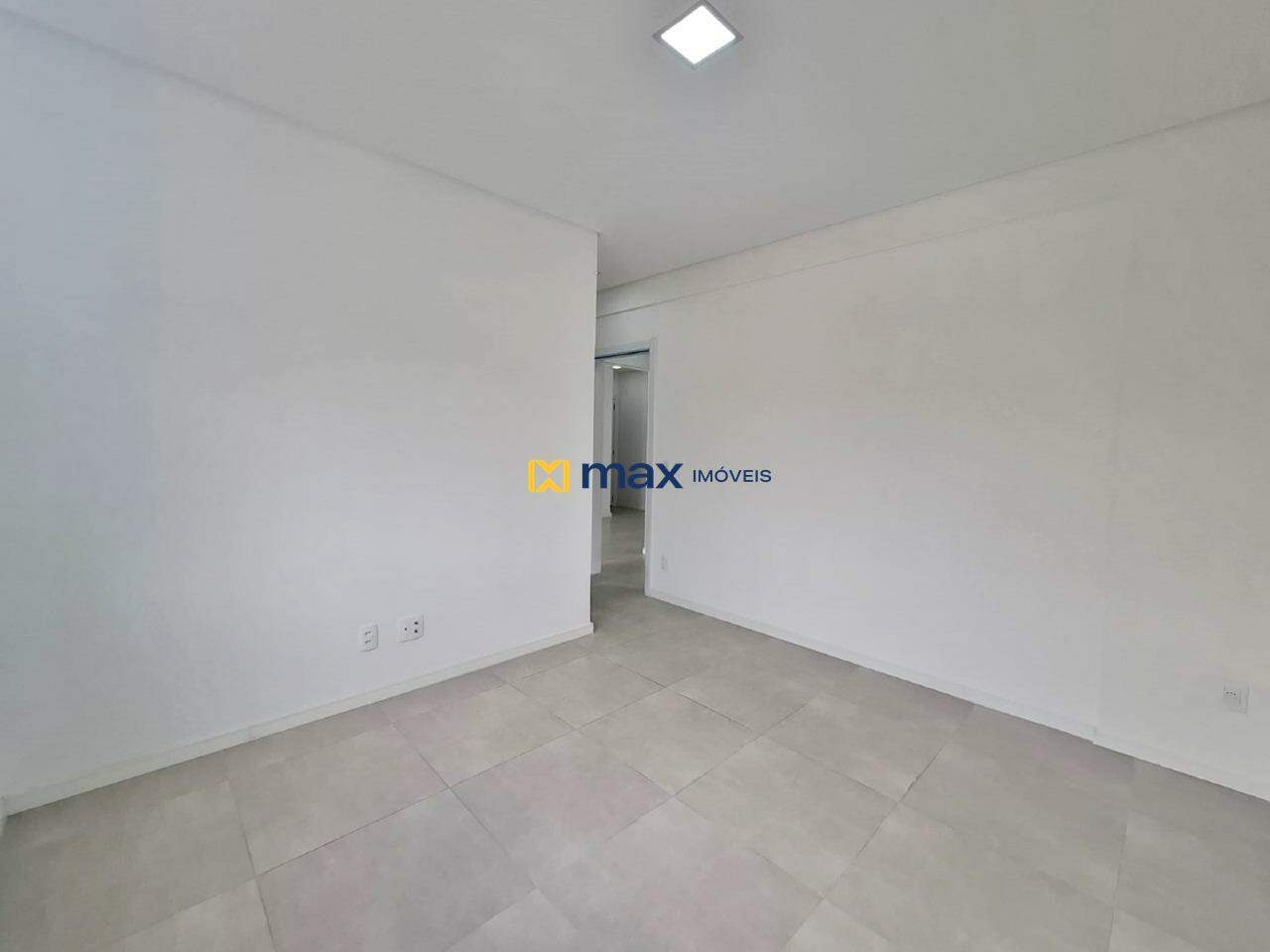Apartamento para aluguel no Nações: Suíte 1