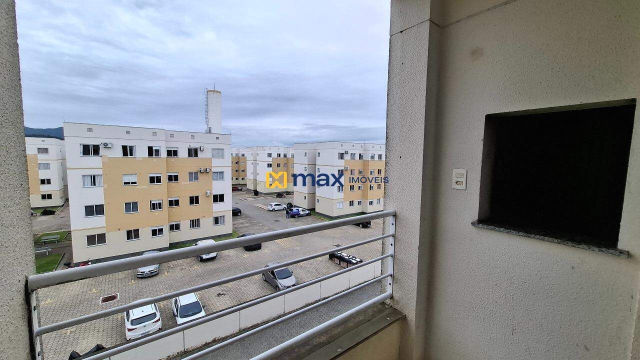 Apartamento para aluguel no Itaipava: Sacada