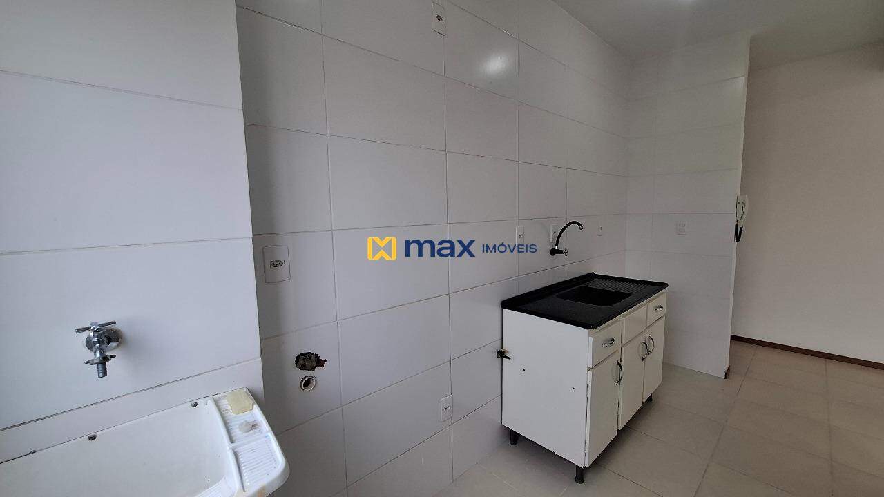 Apartamento para aluguel no Itaipava: Cozinha/ Lavanderia