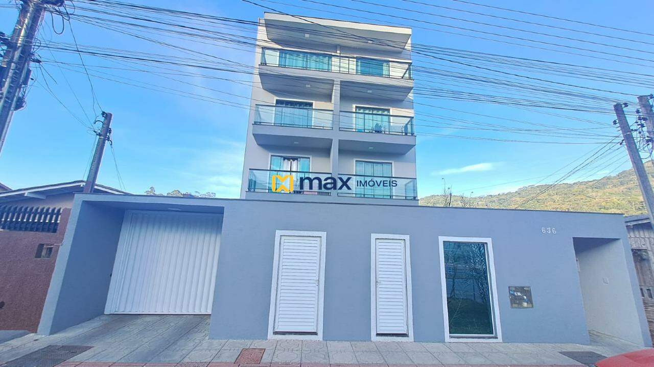 Apartamento para aluguel no Espinheiros: Fachada