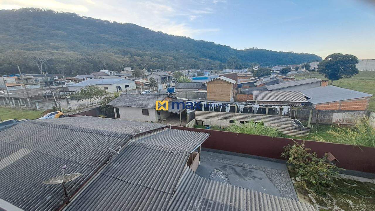 Apartamento para aluguel no Espinheiros: Vista da Sala