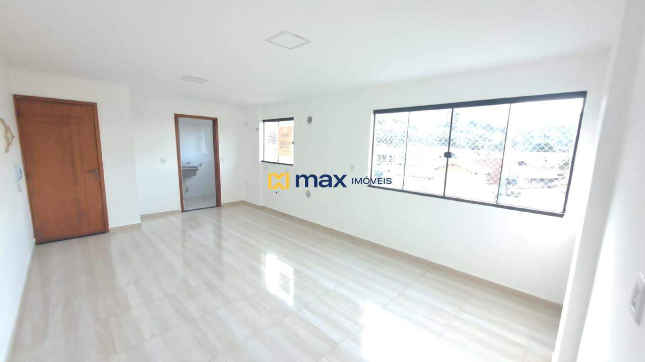 Apartamento para aluguel no Espinheiros: Sala de Estar e Jantar