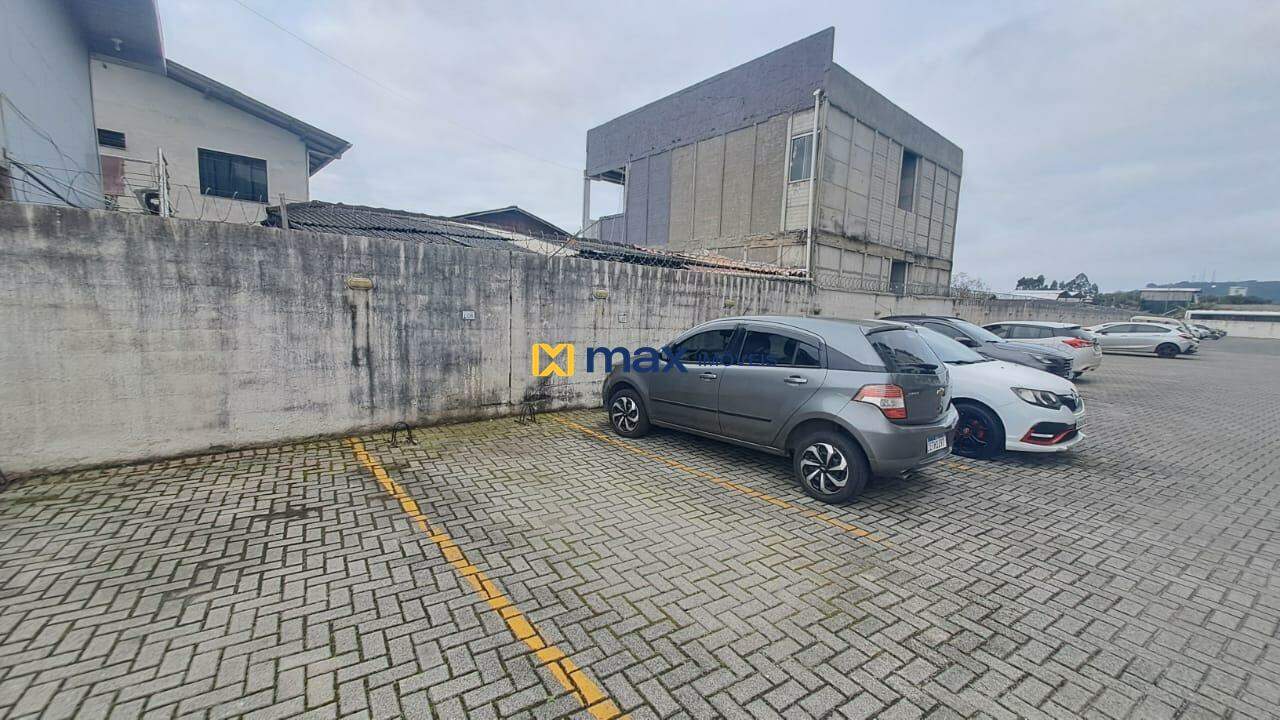 Apartamento para aluguel no Cidade Nova: Vaga de Garagem