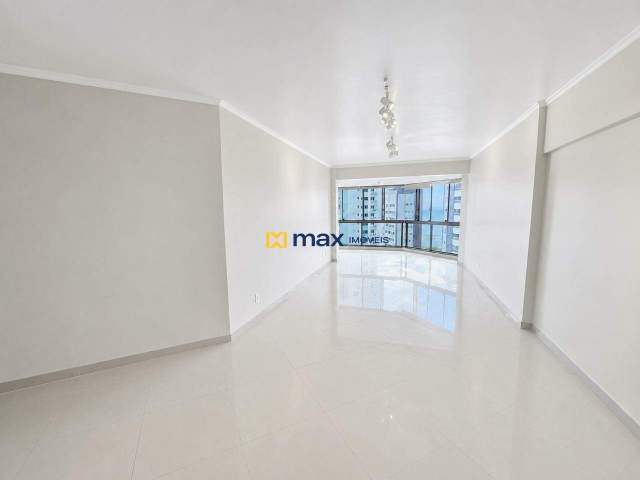 Apartamento para aluguel no Centro: 
