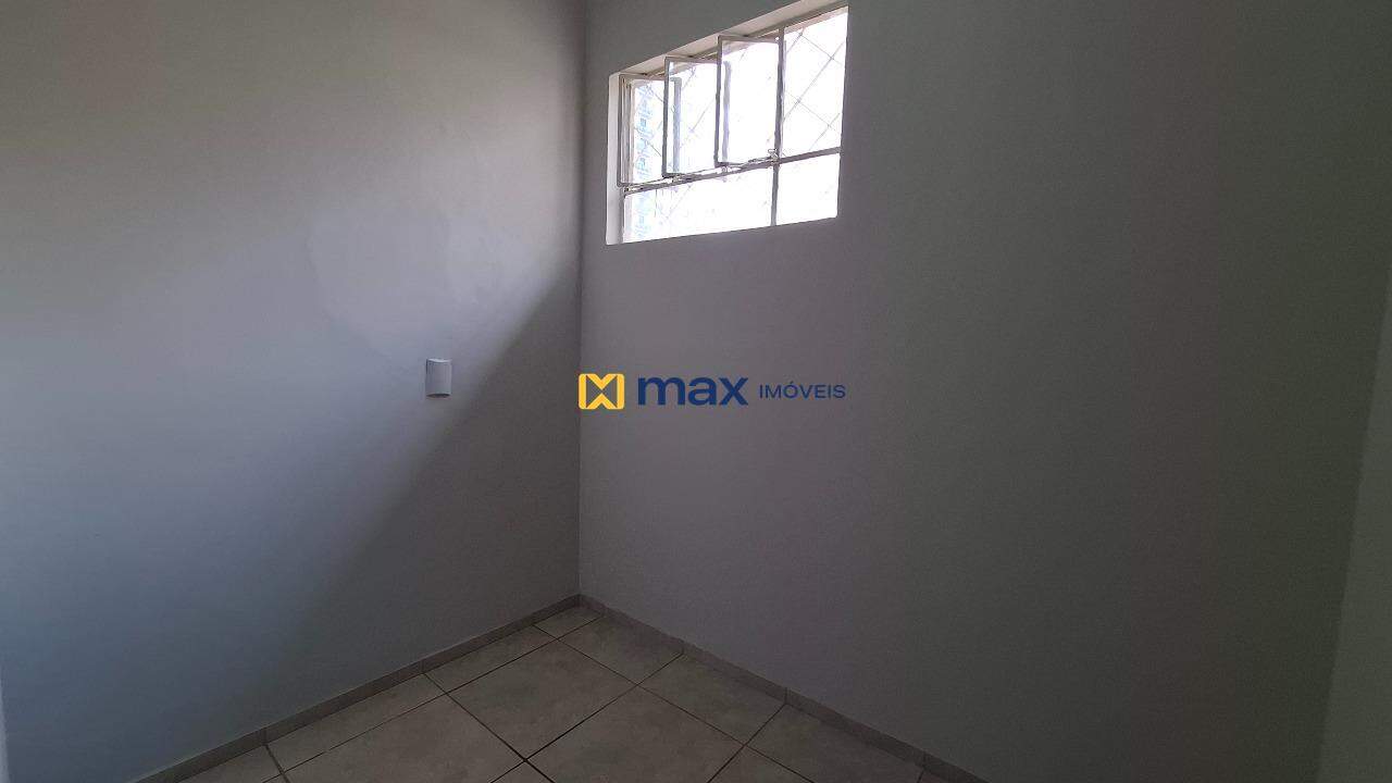 Sala para aluguel no Centro: Despensa