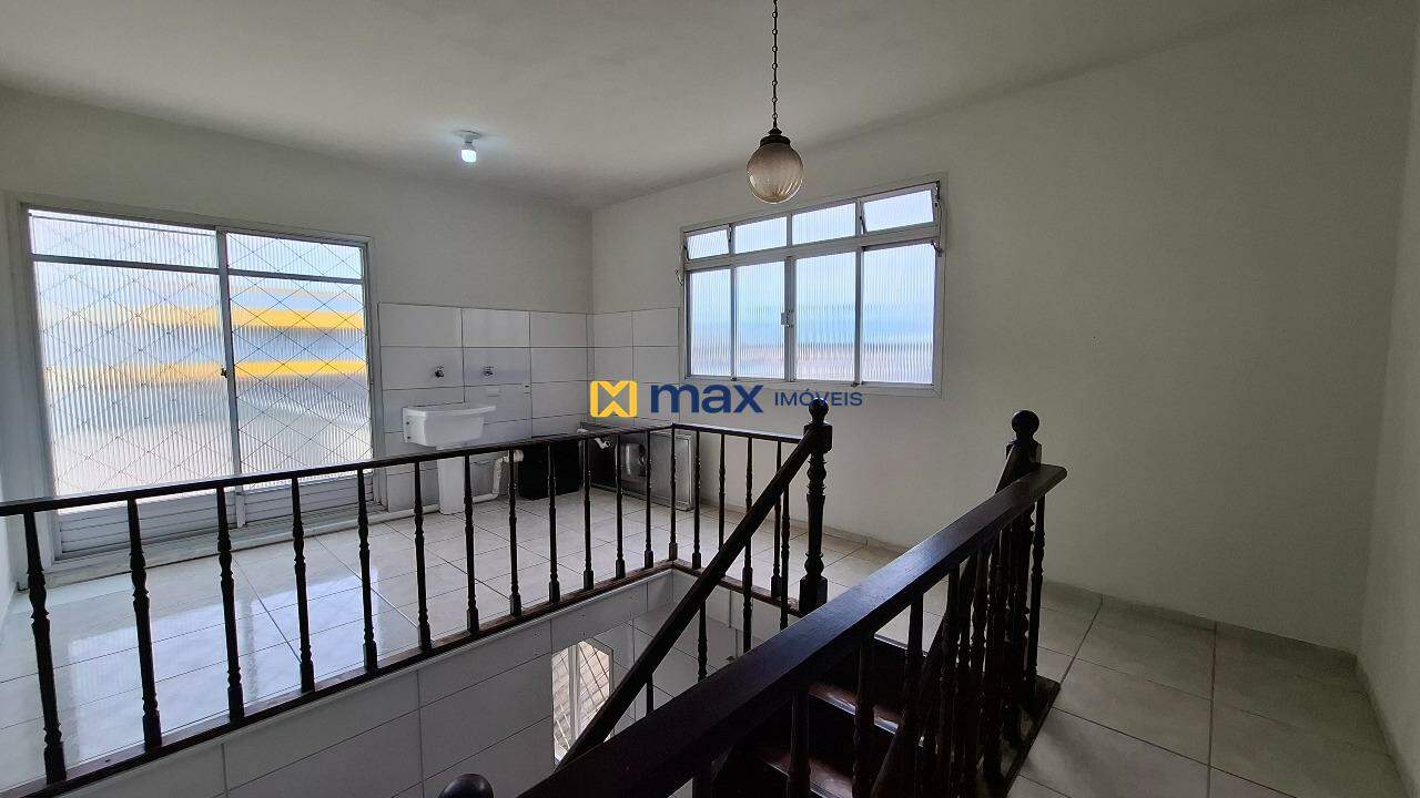 Sala para aluguel no Centro: Lavanderia