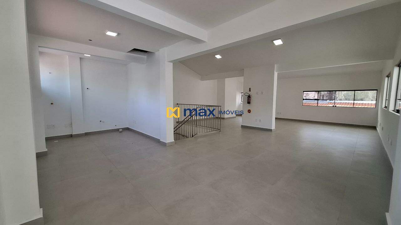 Casa Comercial para aluguel no Centro: Sala 2
