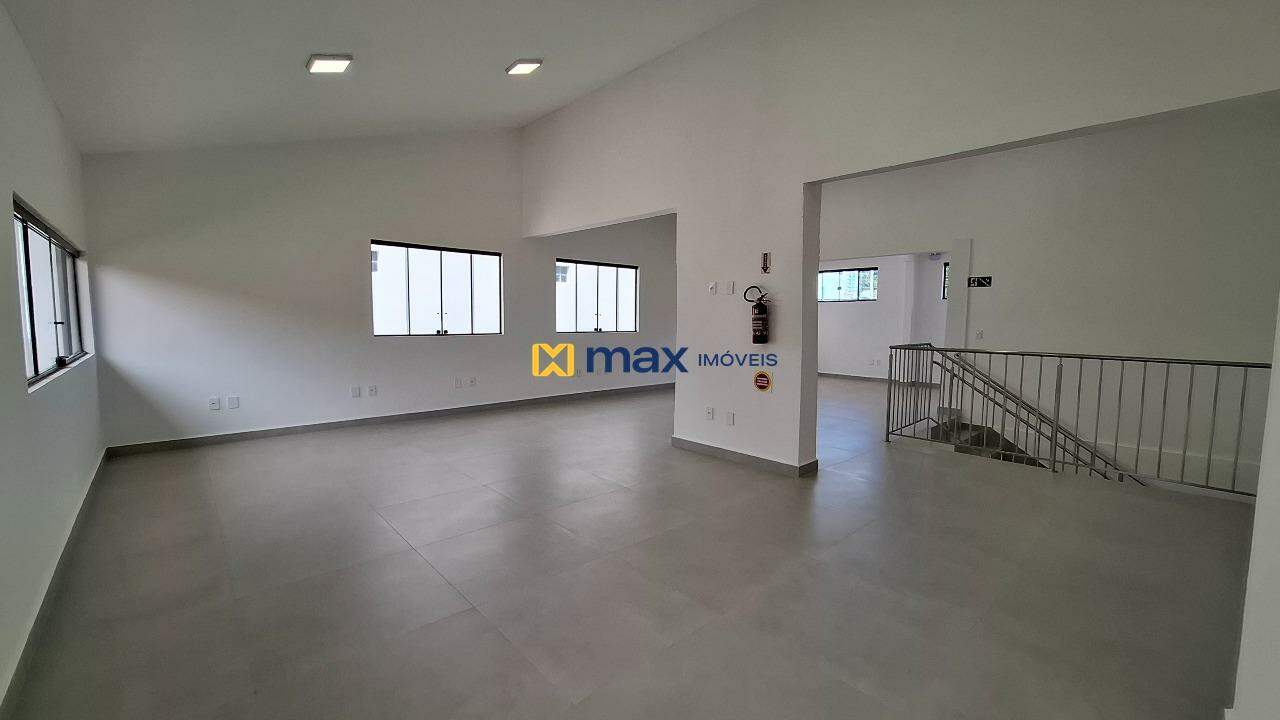 Casa Comercial para aluguel no Centro: Sala 2