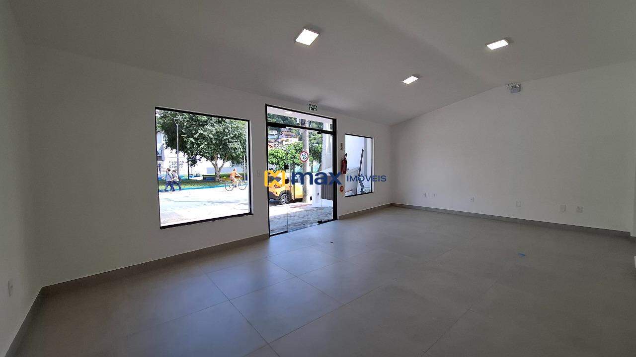 Casa Comercial para aluguel no Centro: Sala 1