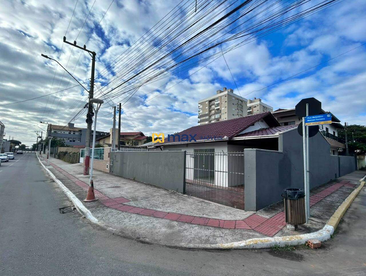 Casa para aluguel no São Pedro: