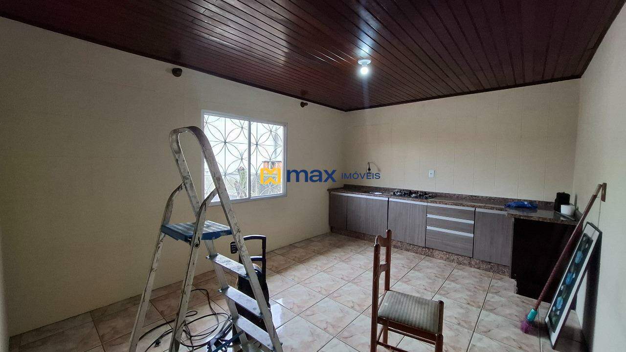 Casa para aluguel no Cordeiros: Cozinha 2º Piso